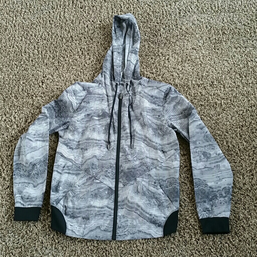 Champion Ventilated Jacket/Windbreaker